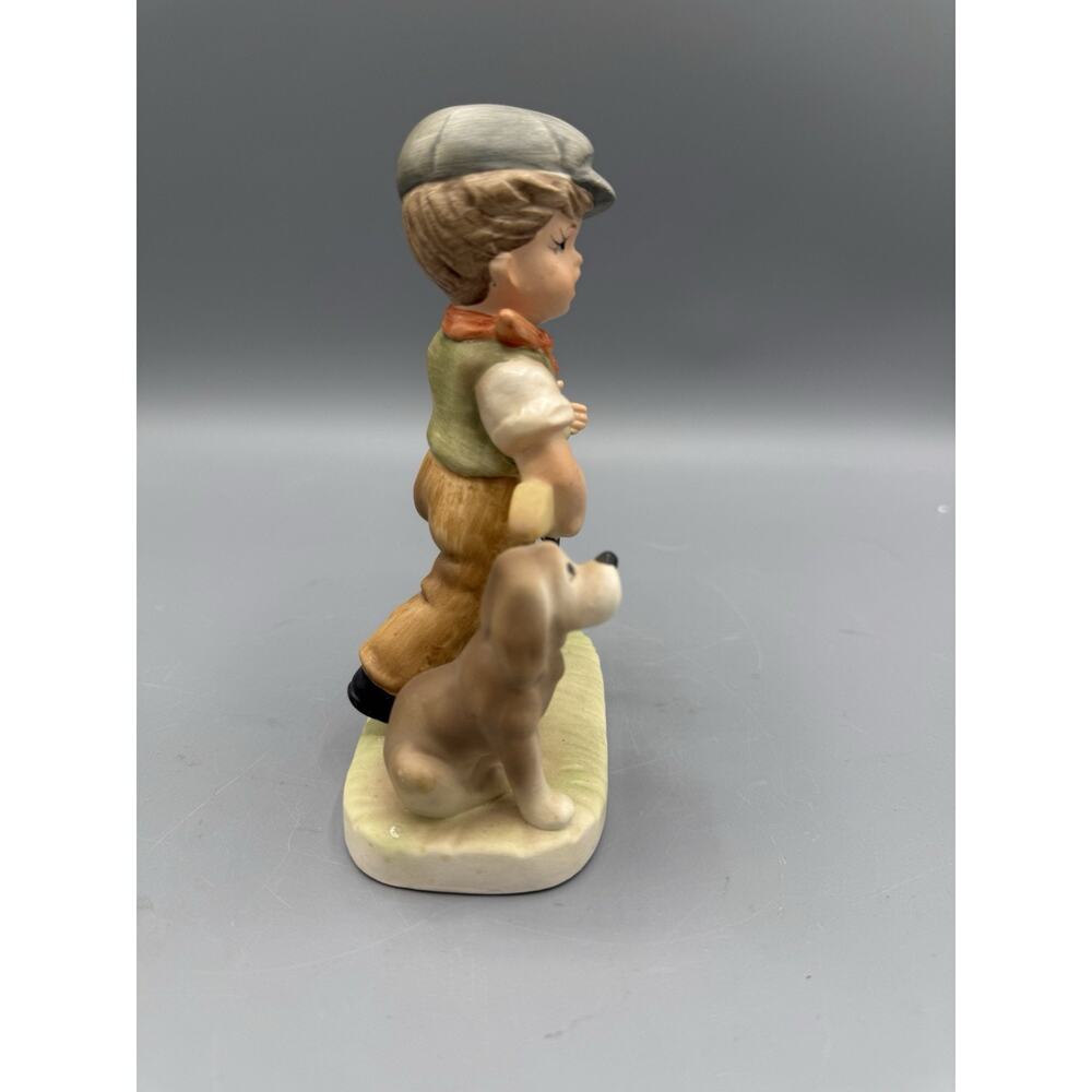 Royal Crown Figurine Of A Boy And His Loyal Dog Hunting, made in Japan. - Picture 2 of 6